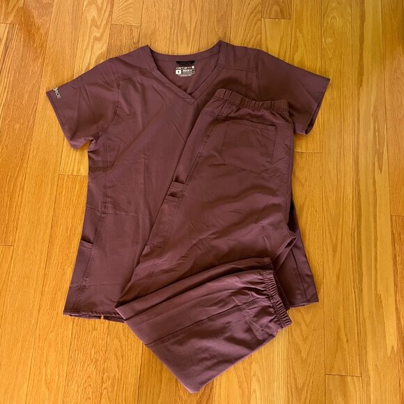 Carhartt Scrub Set - Picture 2 of 3